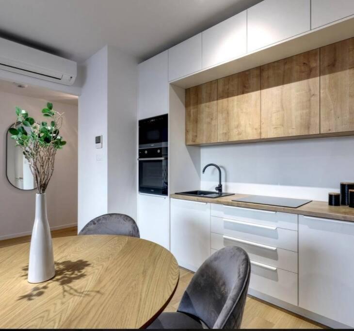 Klinger Apartment 브라티슬라바 외부 사진